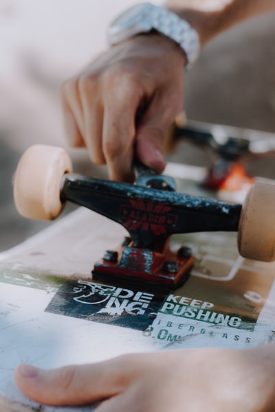 To repair the skateboard close-up photo
